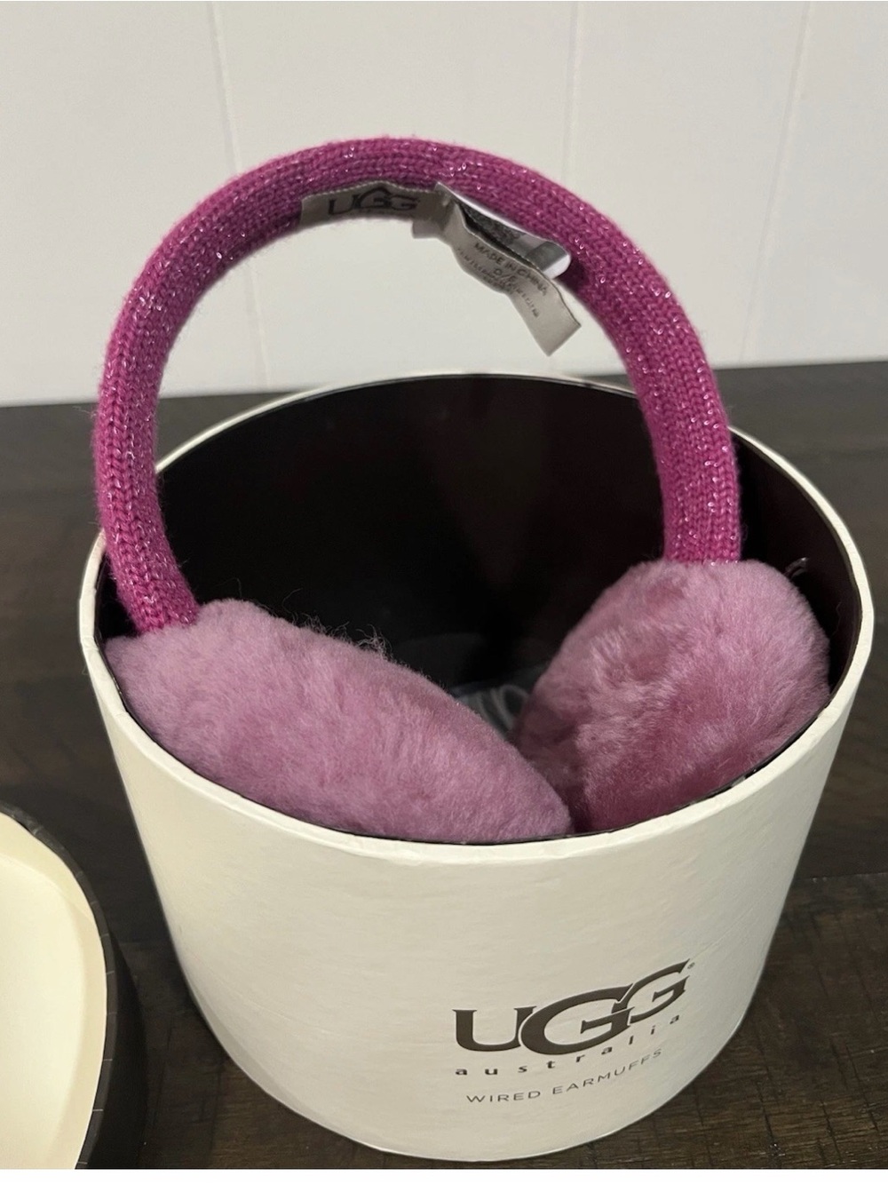 UGG Australia Pink Knit Faux Shearling Wired Earmuffs Headphones w/ Box NWB - Picture 2 of 5